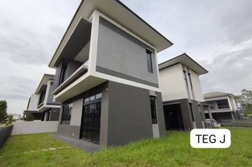 Dremien @ Eco Ardence