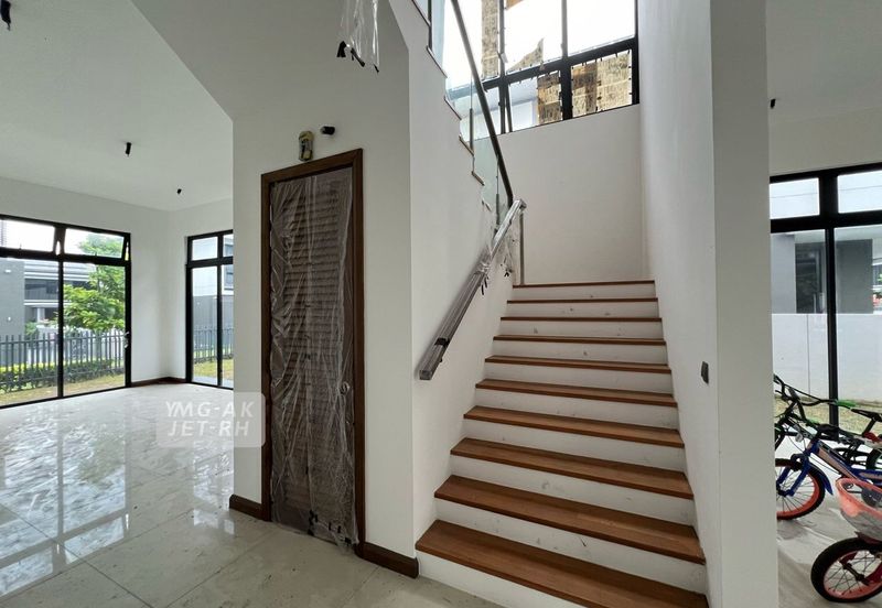 Dremien @ Eco Ardence