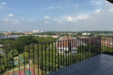 Duta Villa, Setia Alam