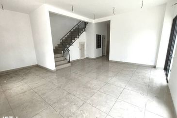 Setia Alam Setia Utama 1