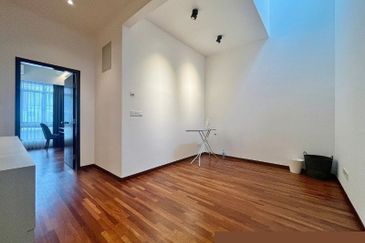 Zeyheri, Setia Utama 2