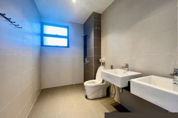 Zeyheri, Setia Utama 2