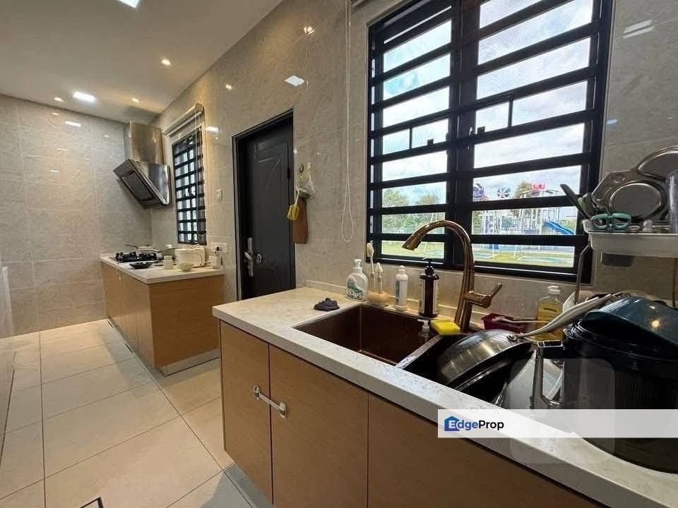 Bandar Bukit Raja Azira Landed For Sale 2 Storey Fully Reno Fully Furnished Fully Extended Facing Open, Selangor, Klang