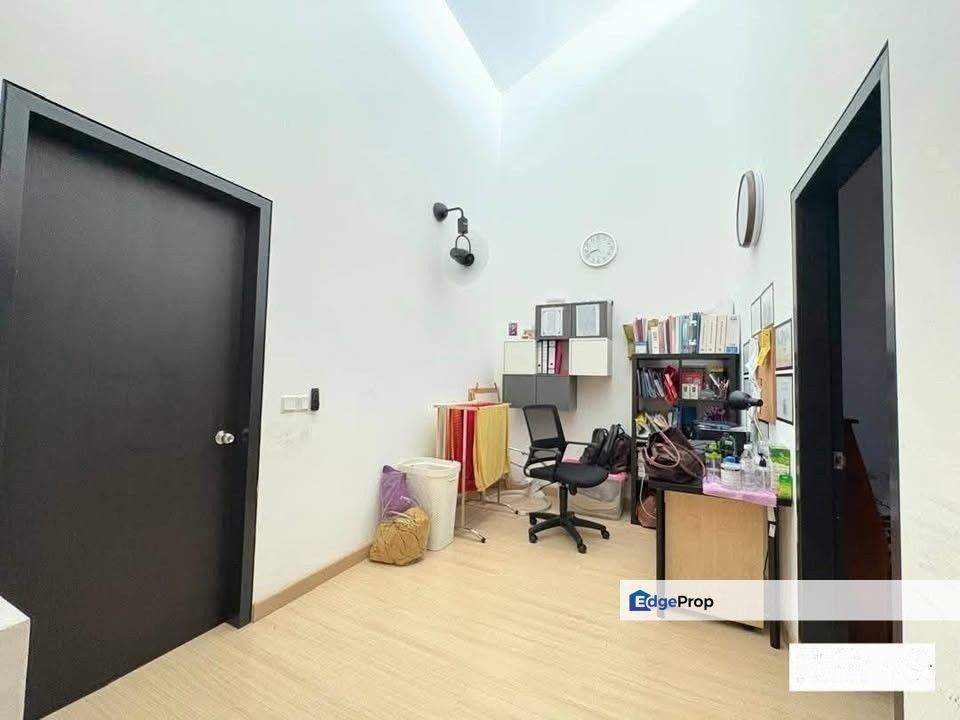 Bandar Bukit Raja Kyra 2 Storey Fully Reno Fully Furnished Fully Reno Fully Extended , Selangor, Klang