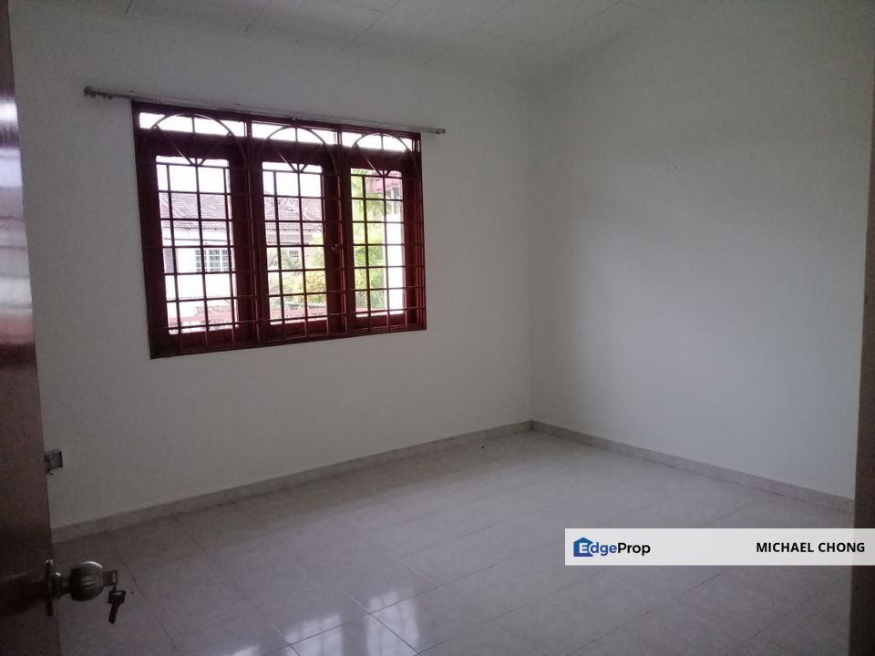 Tmn Sungai Besi Indah 2 Storey House For Sale, Selangor, Seri Kembangan