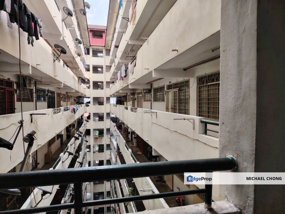 Desa Lembah Permai flat for sale, Selangor, Ampang