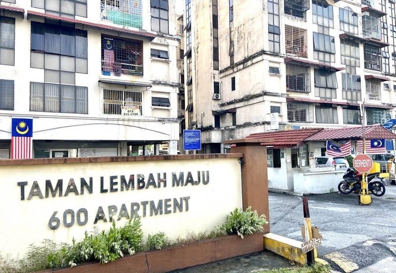 Taman Lembah Maju 600 Apartment