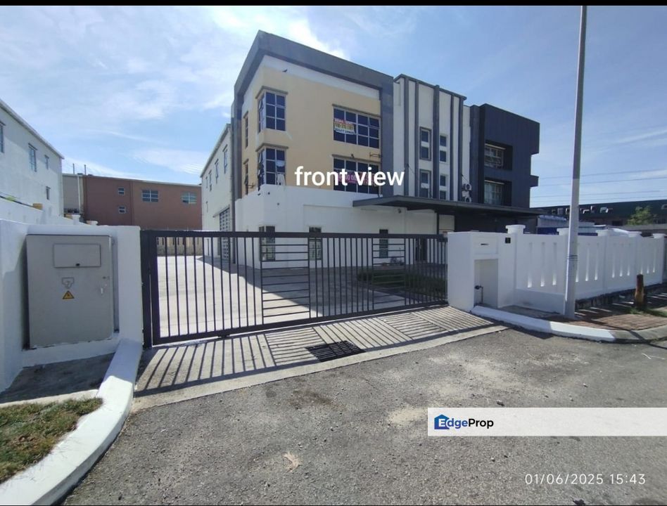 Selesa Jaya 2.5 Storey Semi-d Factory To Let, Selangor, Balakong