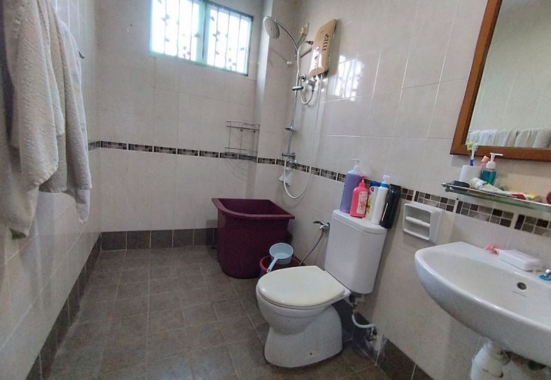 Renovated BelowMV Teres 2 Tingkat Taman Kristal Dengkil