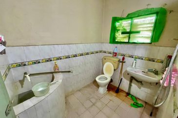 2 Storey Terrace Freehold di Pekan Kajang