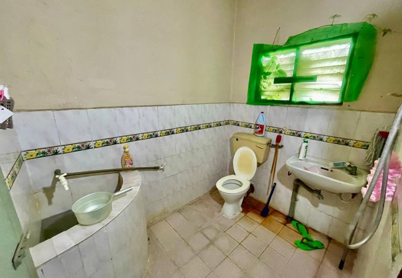 2 Storey Terrace Freehold di Pekan Kajang