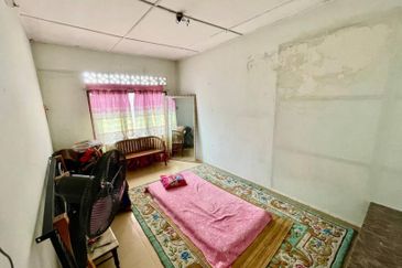 2 Storey Terrace Freehold di Pekan Kajang