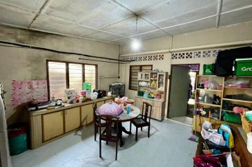 2 Storey Terrace Freehold di Pekan Kajang