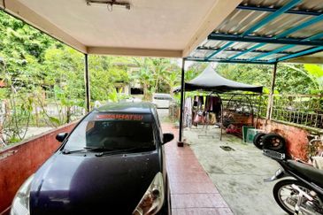 2 Storey Terrace Freehold di Pekan Kajang