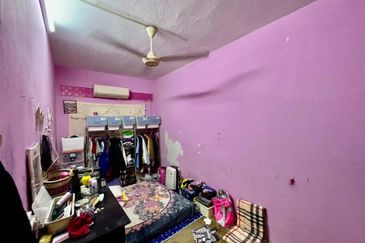 2 Storey Terrace Freehold di Pekan Kajang