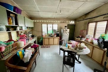 2 Storey Terrace Freehold di Pekan Kajang