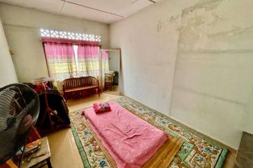 2 Storey Terrace Freehold di Pekan Kajang