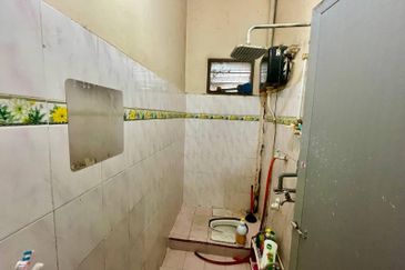 2 Storey Terrace Freehold di Pekan Kajang