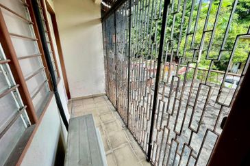 2 Storey Terrace Freehold di Pekan Kajang