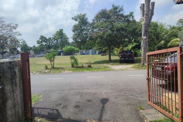 Seksyen 2 Bandar Bukit Mahkota