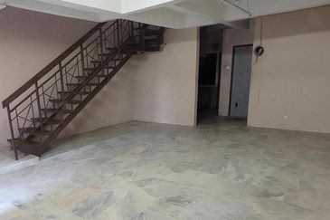 Seksyen 2 Bandar Bukit Mahkota