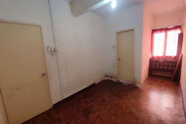 Seksyen 2 Bandar Bukit Mahkota