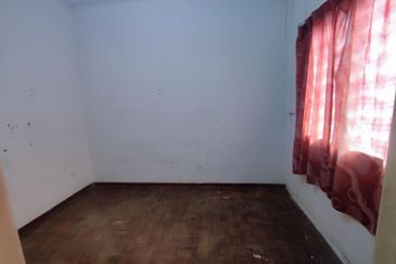 Seksyen 2 Bandar Bukit Mahkota