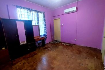 Seksyen 2 Bandar Bukit Mahkota