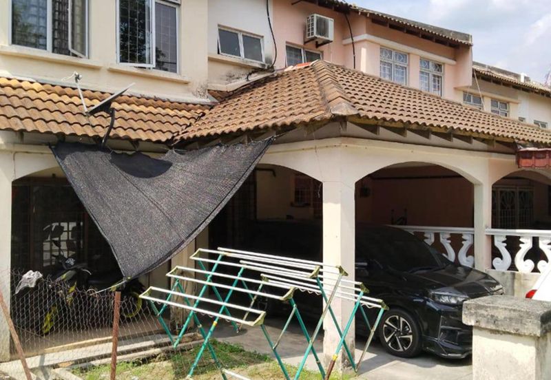 Taman Mawar, Bandar Baru Salak Tinggi