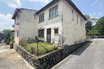 Taman Mawar, Bandar Baru Salak Tinggi