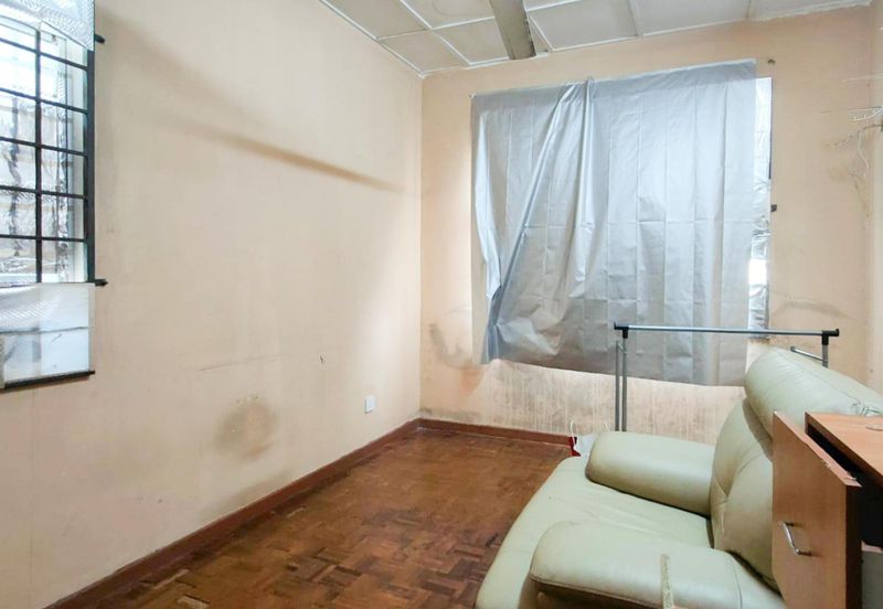 Taman Mawar, Bandar Baru Salak Tinggi