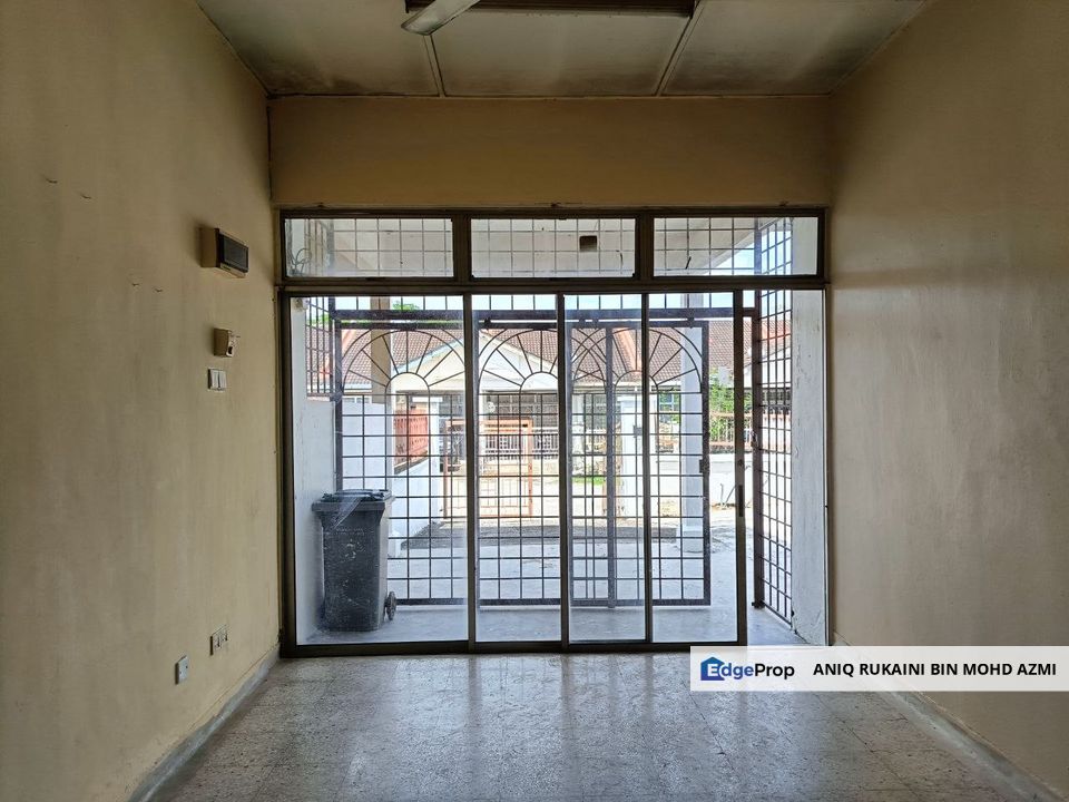 Single Storey, Tmn. Desa Cempaka Nilai, Negeri Sembilan, Nilai