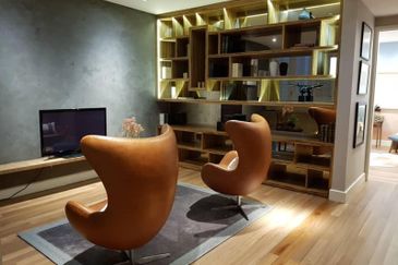 East Residence @ KLGCC