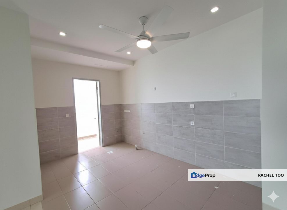 Tasik Residency, Puchong cheapest  new bare high lvl corner unit large balcony and lakeview, Selangor, Puchong