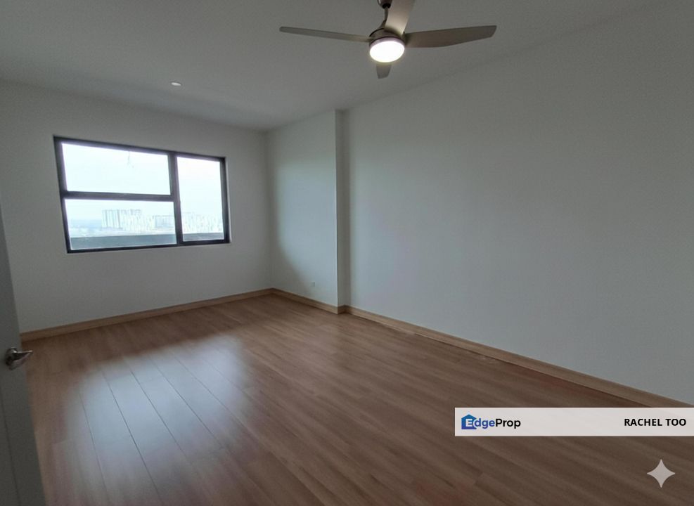 Tasik Residency, Puchong cheapest  new bare high lvl corner unit large balcony and lakeview, Selangor, Puchong