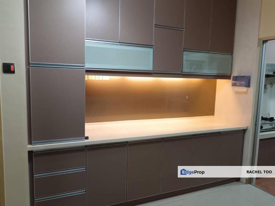 Kuchai avenue, Kuchai Lama 3R2B 2carpark Freehold Renovated ROI 5%, Kuala Lumpur, Kuchai Lama