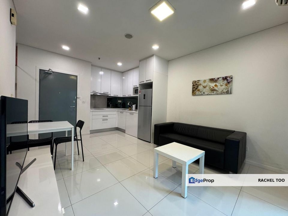 Mercu Summer Suites, KLCC 1R1B fully furnished well kept unit ROI 4.5%, Kuala Lumpur, KL City