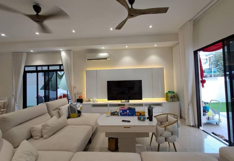 Setia Alam Setia Utama 1