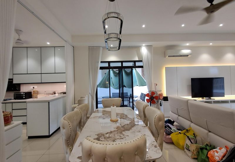 Setia Alam Setia Utama 1