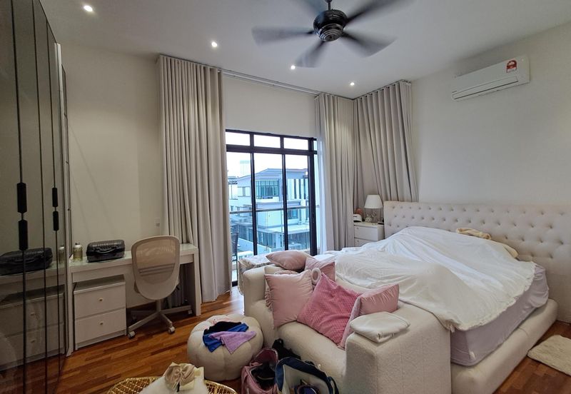 Setia Alam Setia Utama 1