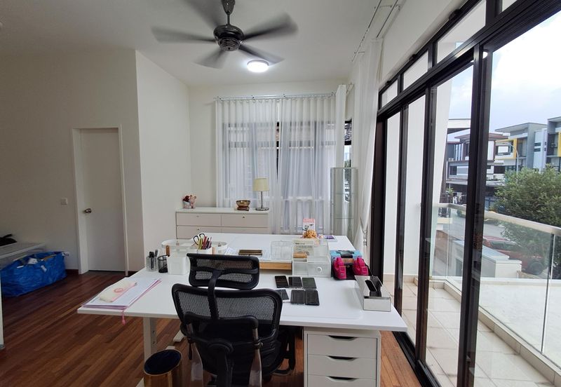 Setia Alam Setia Utama 1