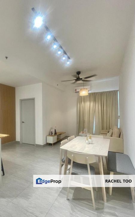 Sunsuria Forum, Setia Alam 3R2B 2carpark fully furnished nice unit for sale, Selangor, Shah Alam