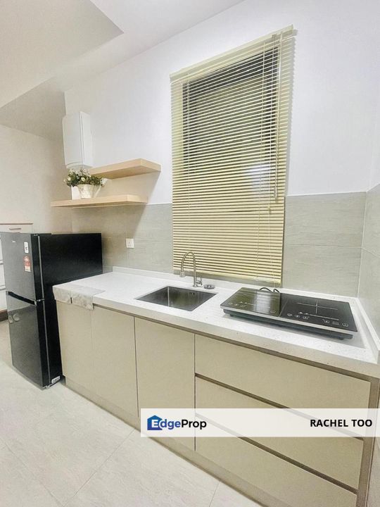 Sunsuria Forum, Setia Alam 3R2B 2carpark fully furnished nice unit for sale, Selangor, Shah Alam