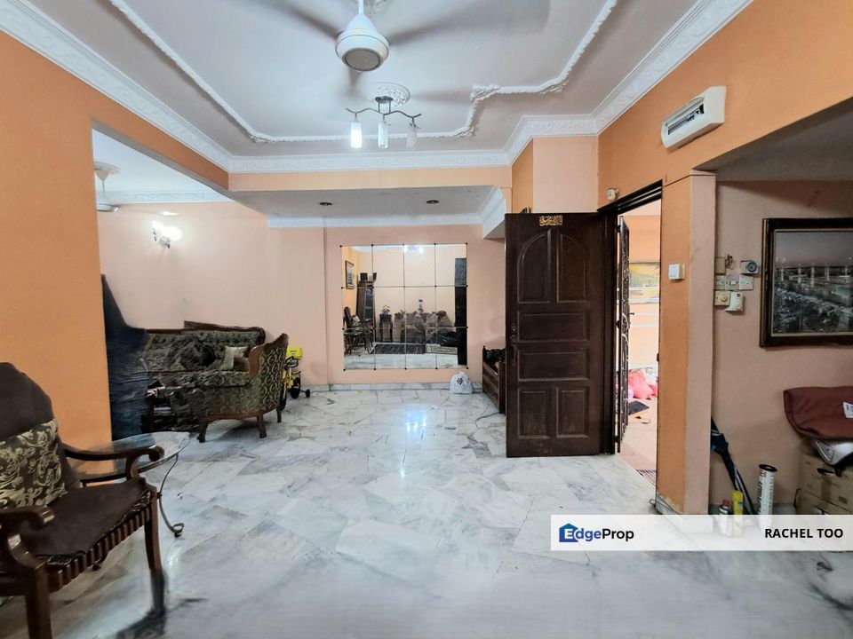 USJ 11, Subang Jaya 2sty 22x75 fully extended & big kitchen house for sale, Selangor, Subang Jaya