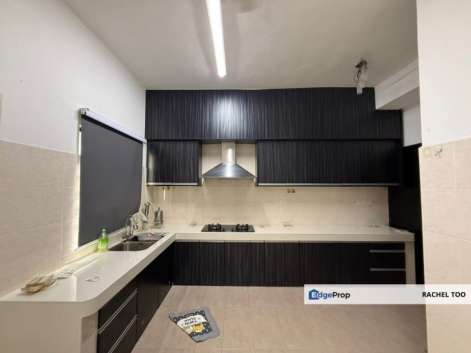 Taman Bukit Subang 2sty house ground & 1st floor fully extended, Selangor, Shah Alam