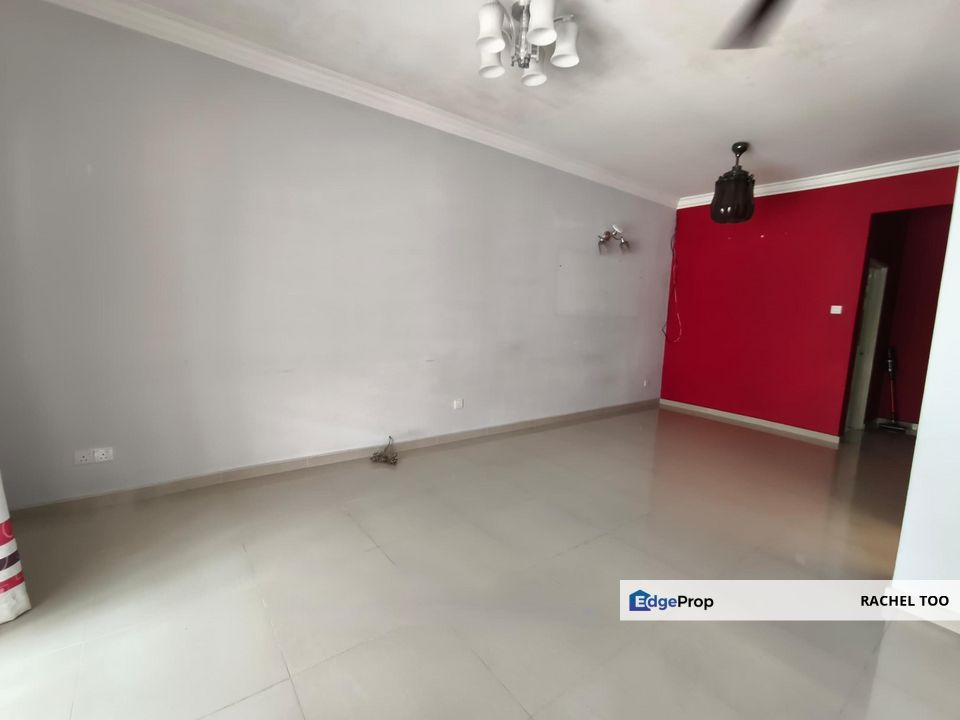 Taman Bukit Subang 2sty house ground & 1st floor fully extended, Selangor, Shah Alam