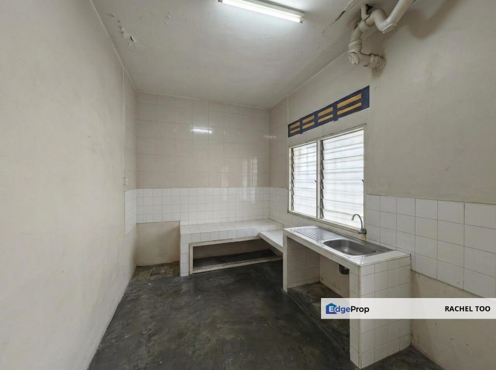 Paramount Garden (Taman Paramount) Petaling Jaya 2sty house 25x75sqft & double volume ceiling height, Selangor, Petaling Jaya