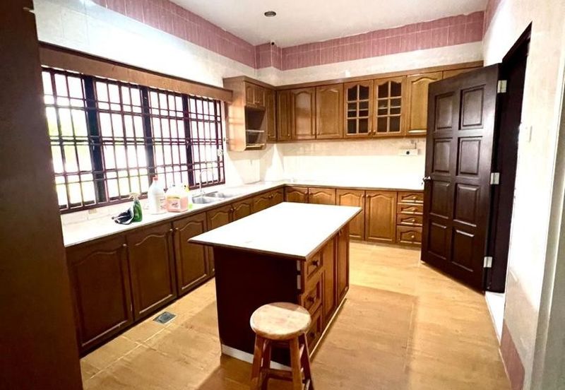 Palm Villa Golf Resort Double Storey Bungalow House For Sale