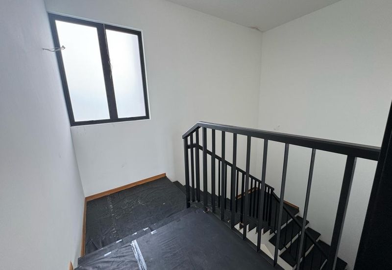 Senibong Cove Waterway Residences