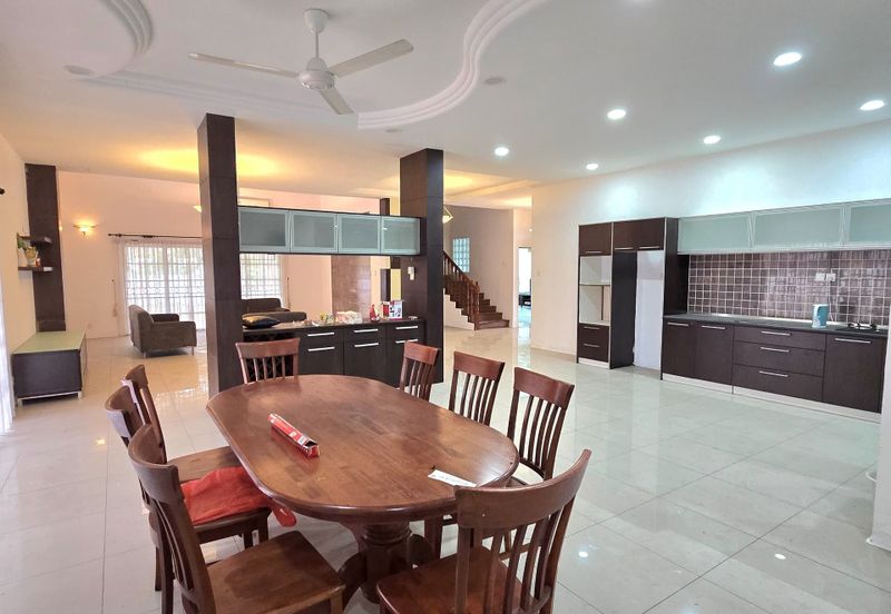 IOI Palm Villa Residence Double Storey Bungalow House For Sale / Rent